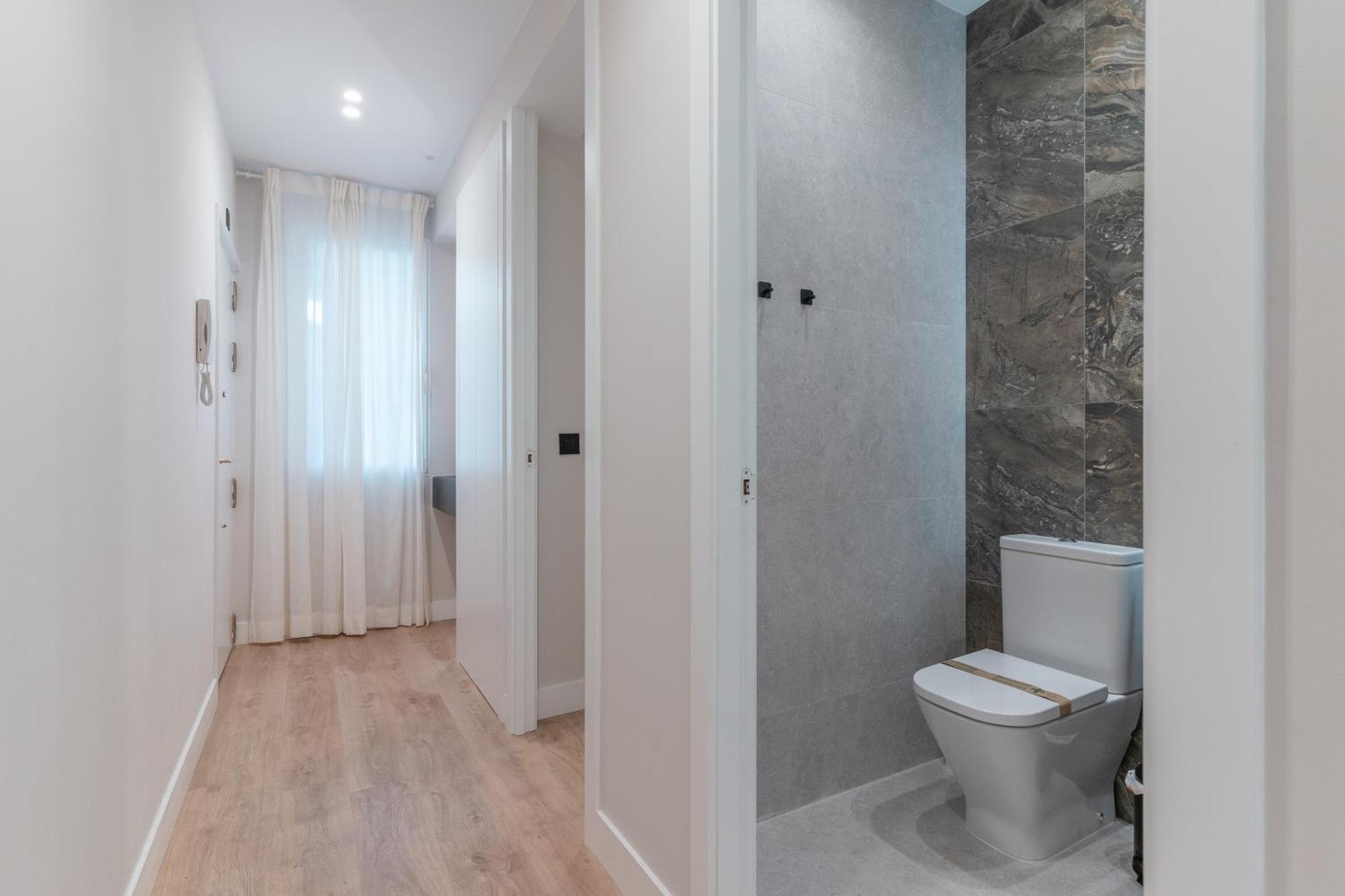 Luxurious Apartment-2bedrooms 3bathrooms-salamanca Apartamento *