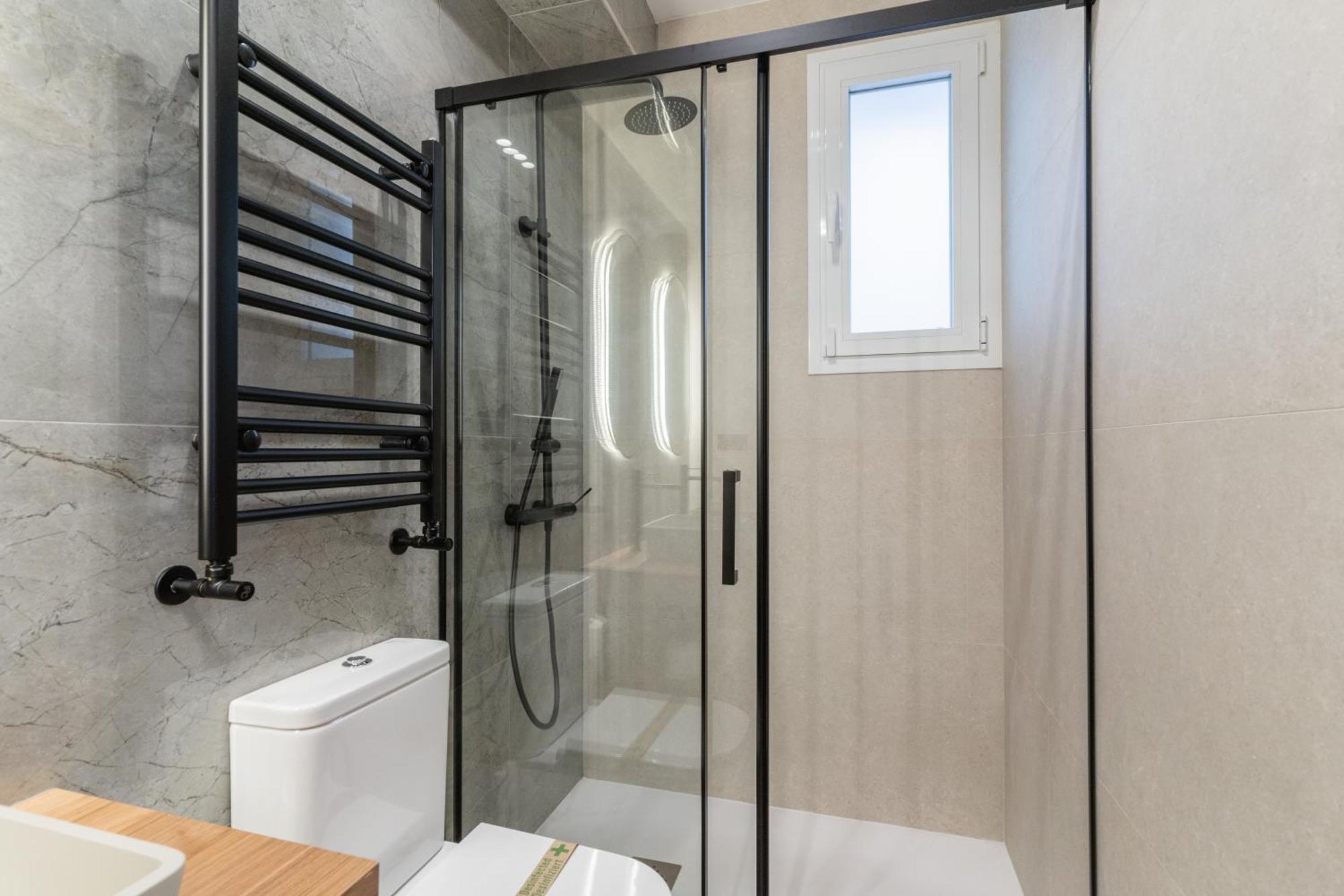 Luxurious Apartment-2bedrooms 3bathrooms-salamanca Apartamento *