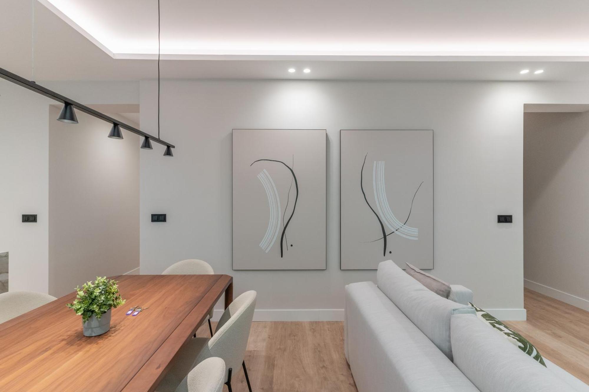 Luxurious Apartment-2bedrooms 3bathrooms-salamanca Apartamento