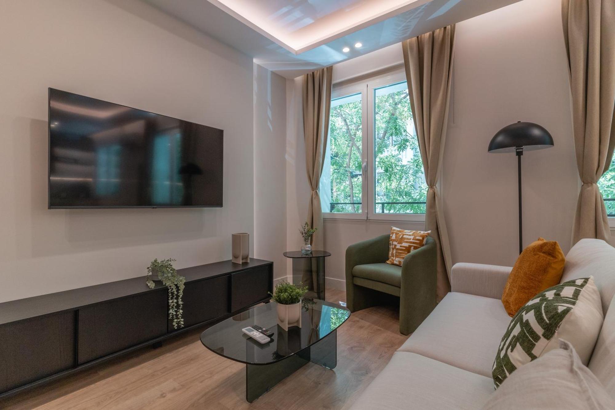 Luxurious Apartment-2bedrooms 3bathrooms-salamanca Apartamento